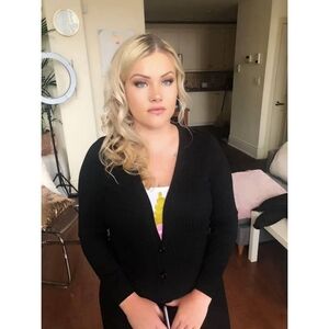 Meet your Posher, Becky